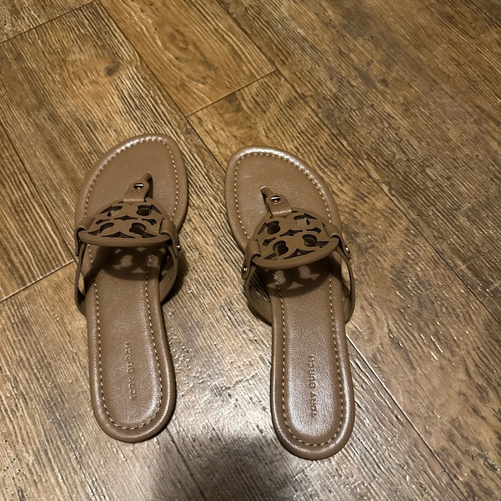 Stylish Tan Sandals